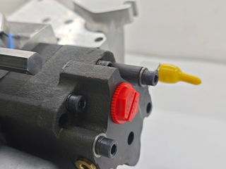 Cummins High Power Water Kta19 Kta38 Diesel Engine Parts Fuel Pump 3080521 3930943 Fuel Injection Pump